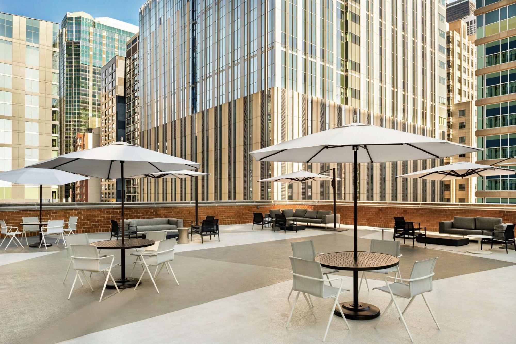 Hotel Hilton Grand Vacations Club Chicago Magnificent Mile Esterno foto